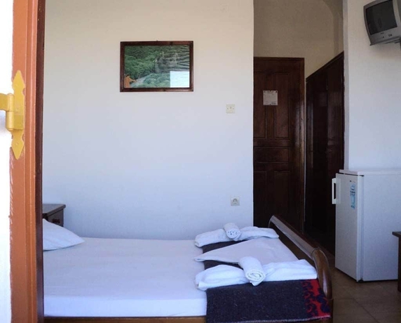 Imagen de la habitación del Hotel Adamastos. Foto 8