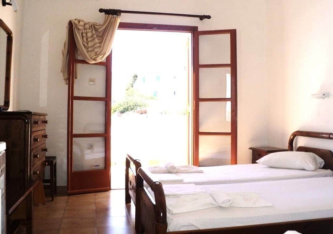 Imagen de la habitación del Hotel Adamastos. Foto 11