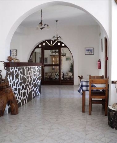 Imagen de los interiores del Hotel Adamastos. Foto 16