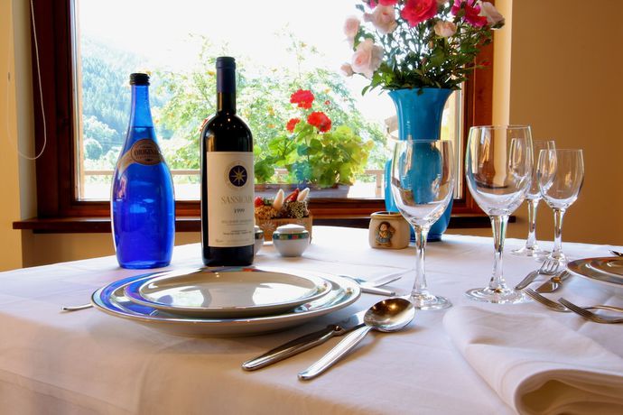 Imagen del bar/restaurante del Hotel Adamello. Foto 6