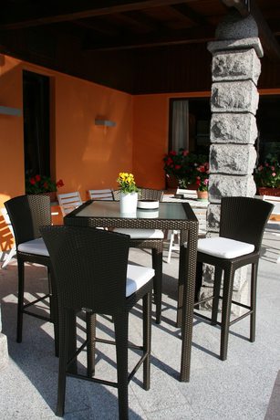 Imagen de los exteriores del Hotel Adamello. Foto 15