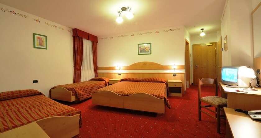 Imagen de la habitación del Hotel Adamello, Vermiglio. Foto 12