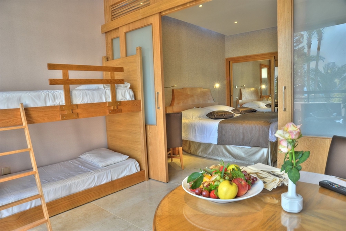 Imagen de la habitación del Hotel Adams Beach. Foto 7