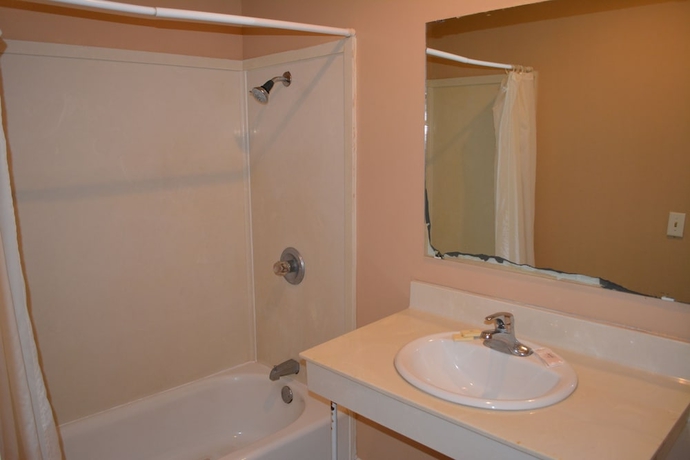 Imagen de la habitación del Hotel Adams Inn. Foto 16