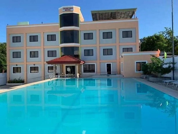 Imagen de la piscina del Hotel Adams View. Foto 20