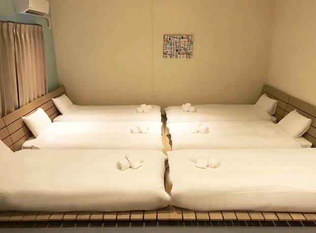 Imagen de la habitación del Hotel Adan. Foto 6