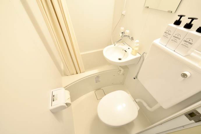 Imagen de la habitación del Hotel Adan. Foto 10