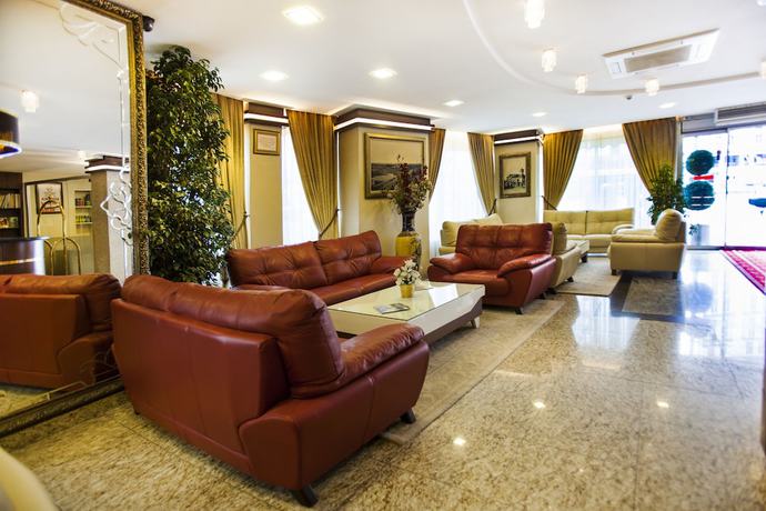 Imagen de los interiores del Hotel Adana Erten Otel. Foto 13