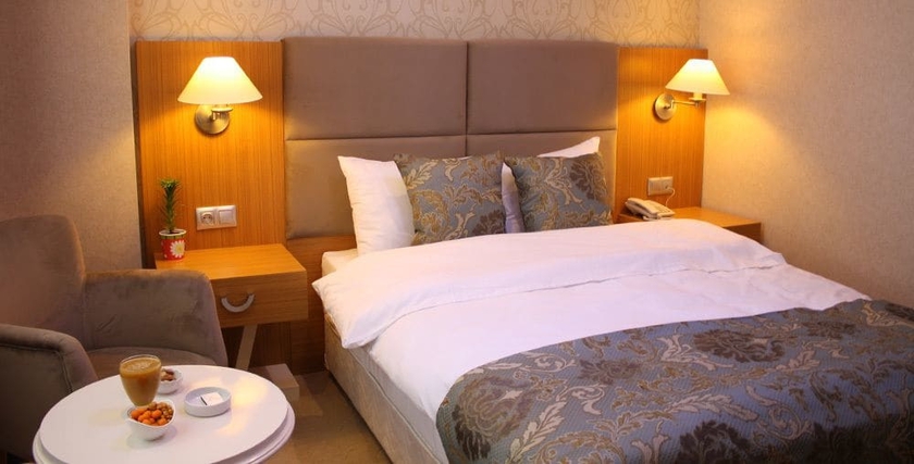Imagen de la habitación del Hotel Adana Yukselhan. Foto 8