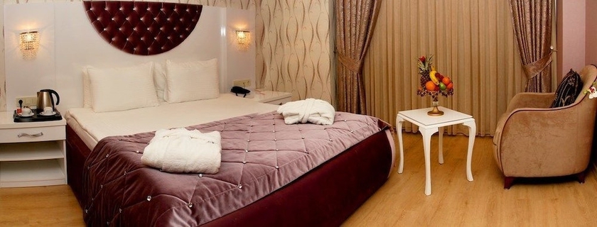 Imagen de la habitación del Hotel Adanava. Foto 14