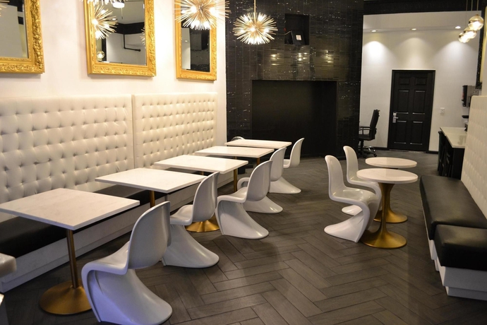 Imagen del bar/restaurante del Hotel Adante. Foto 3