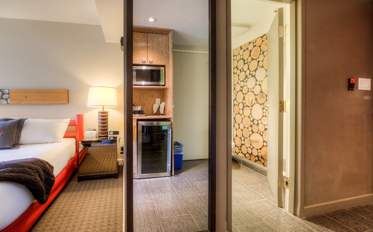 Imagen de la habitación del Hotel Adara. Foto 7