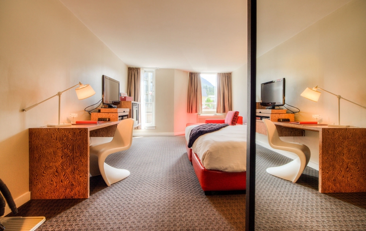 Imagen de la habitación del Hotel Adara. Foto 12