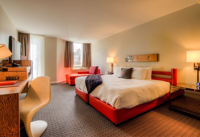 Imagen de la habitación del Hotel Adara. Foto 13