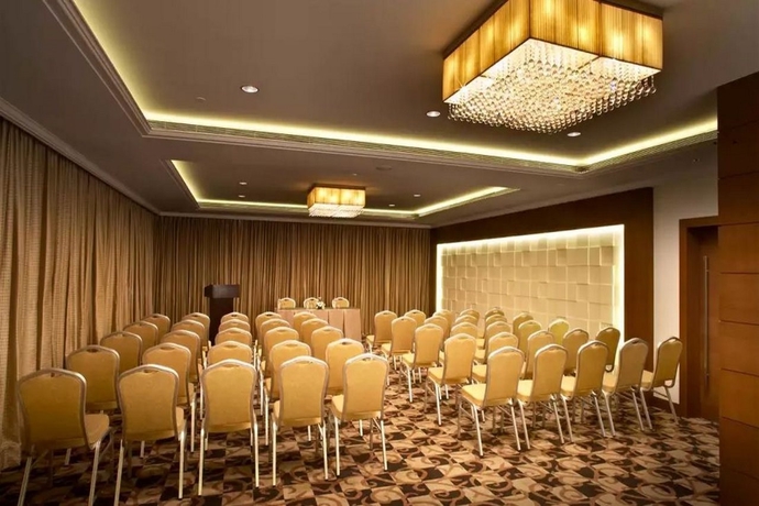 Imagen general del Hotel Adarsh Hamilton. Foto 11