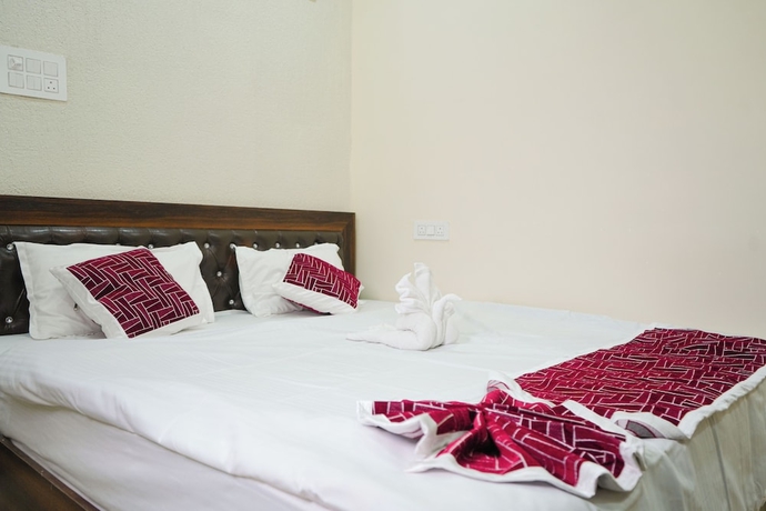 Imagen de la habitación del Hotel Adarsh, Patna. Foto 8
