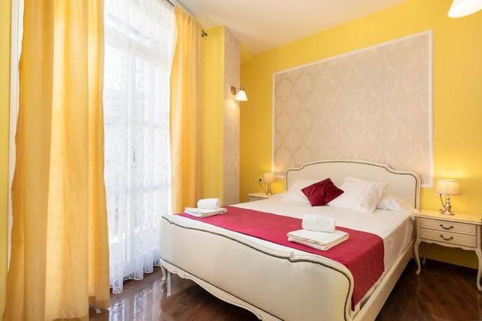 Imagen de la habitación del Hotel Adarve Flats. Foto 7