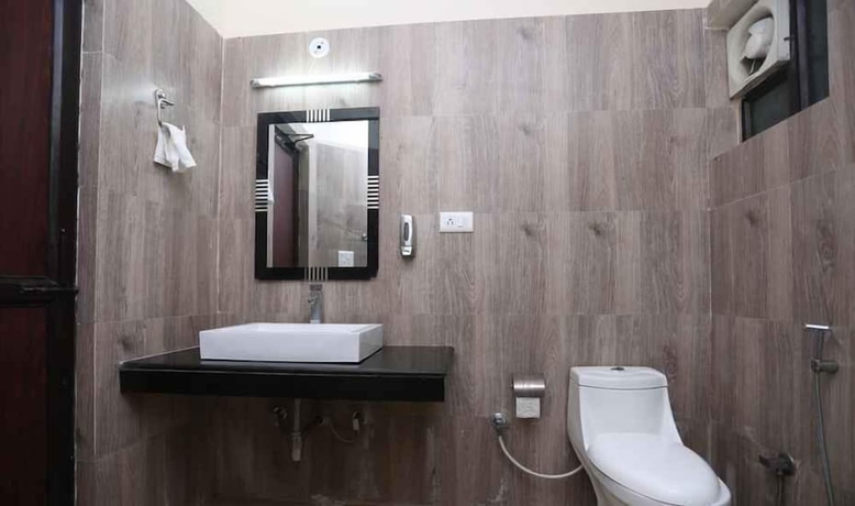 Imagen de la habitación del Hotel Adb Rooms Corbett Jungle Holiday SPA. Foto 15