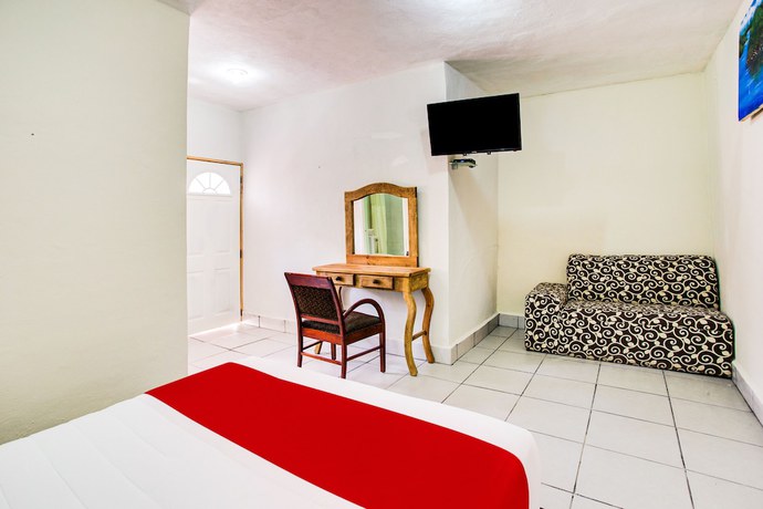 Imagen de la habitación del Hotel Addy. Foto 5