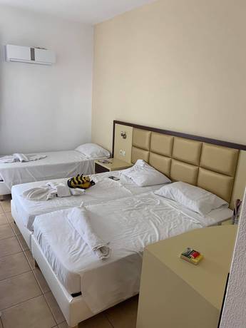Imagen de la habitación del Hotel Adel Paradise. Foto 3
