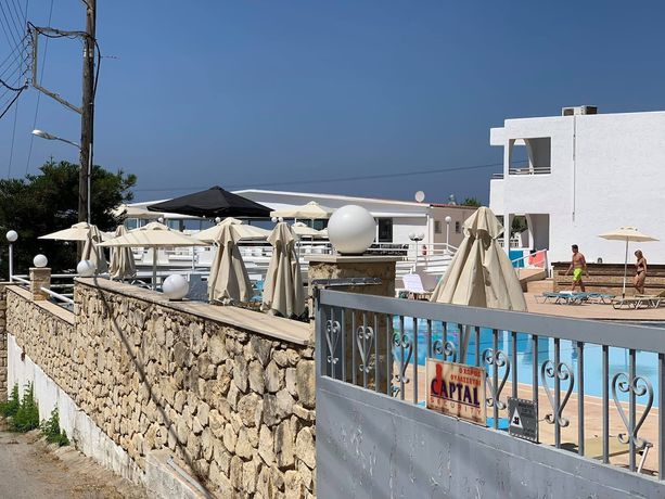 Imagen de los exteriores del Hotel Adel Paradise. Foto 10