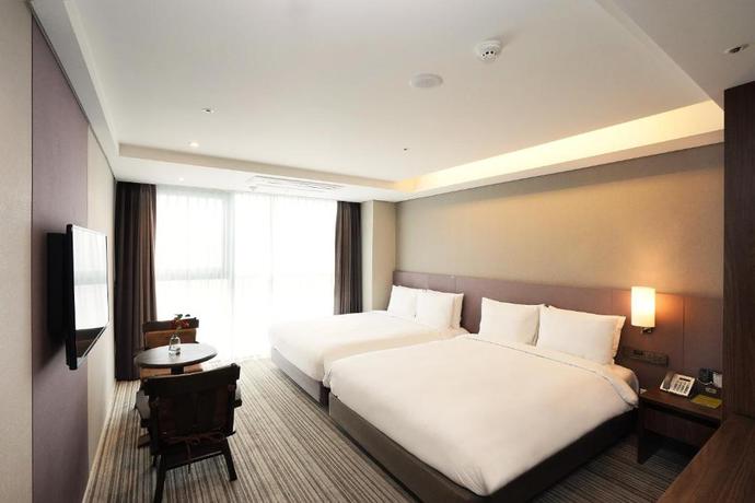 Imagen general del Hotel Adela, Busan. Foto 2