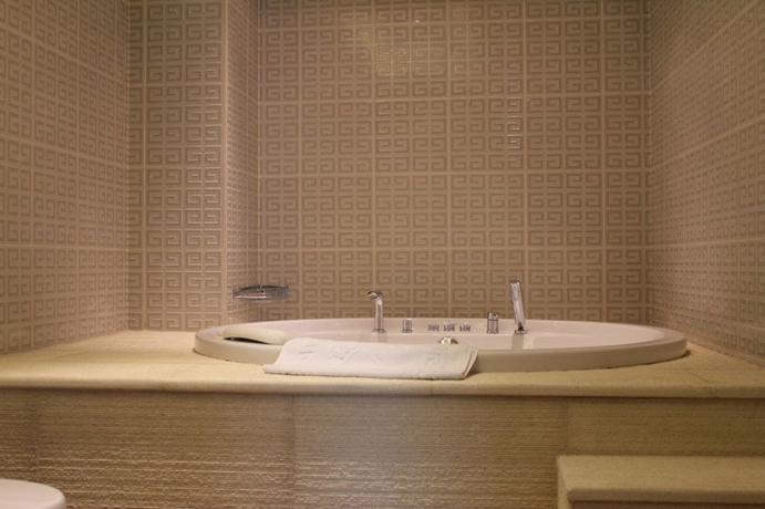 Imagen de la habitación del Hotel Adela Hotel. Foto 2