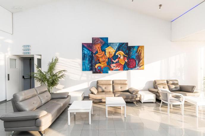 Imagen general del Hotel Adelais Bay. Foto 3