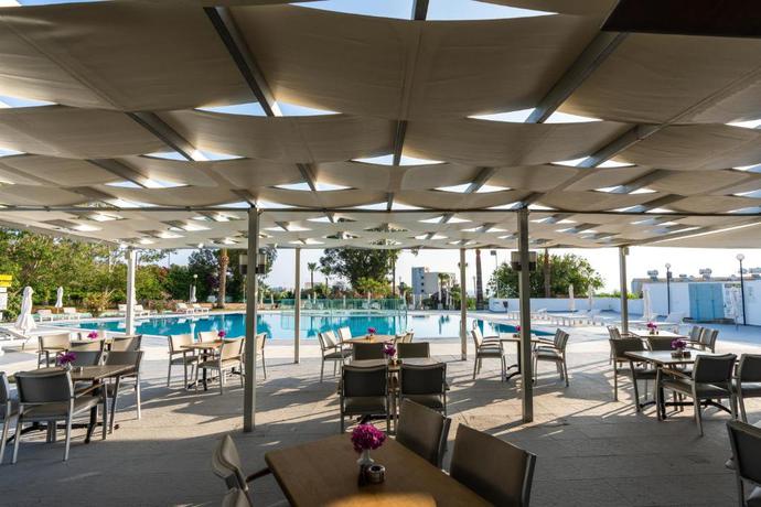 Imagen general del Hotel Adelais Bay. Foto 5