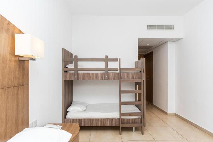 Imagen general del Hotel Adelais Bay. Foto 11