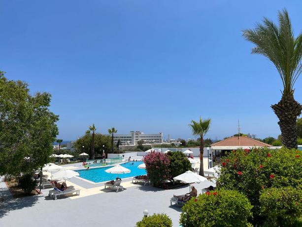 Imagen general del Hotel Adelais Bay. Foto 19