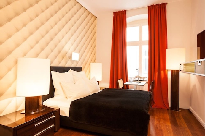 Imagen de la habitación del Hotel Adele. Foto 10