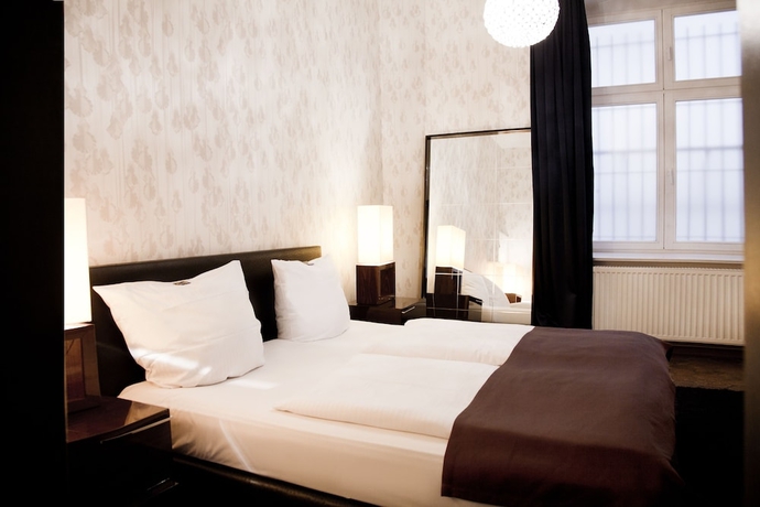 Imagen de la habitación del Hotel Adele. Foto 13