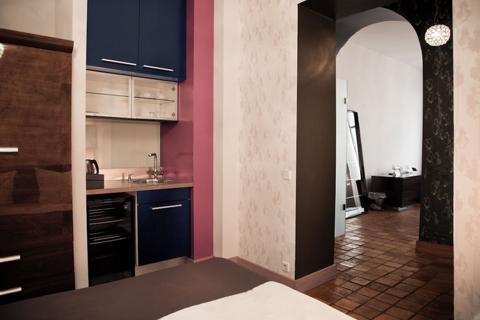 Imagen de la habitación del Hotel Adele. Foto 14