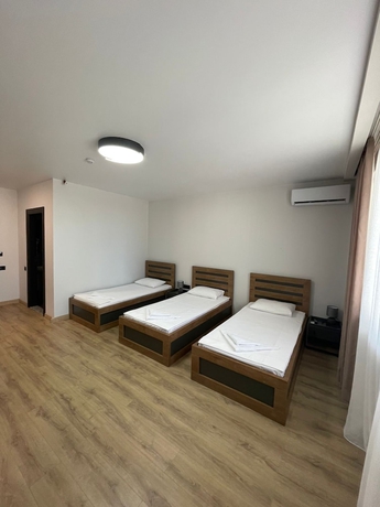 Imagen de la habitación del Hotel Adeli. Foto 6
