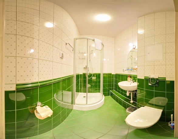 Imagen de la habitación del Hotel Adeliya. Foto 2