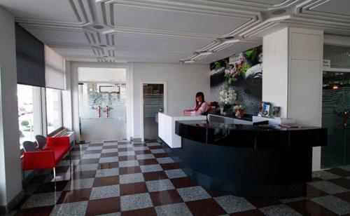 Imagen de los interiores del Hotel Adelma. Foto 10