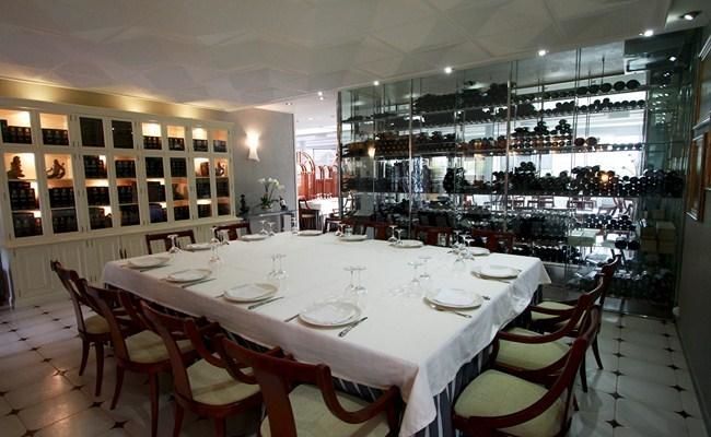 Imagen del bar/restaurante del Hotel Adelma. Foto 2