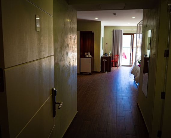 Imagen de la habitación del Hotel Adelphi Boutique. Foto 15
