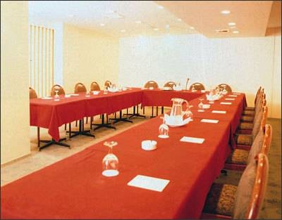 Imagen general del Hotel Aden Hotel. Foto 2