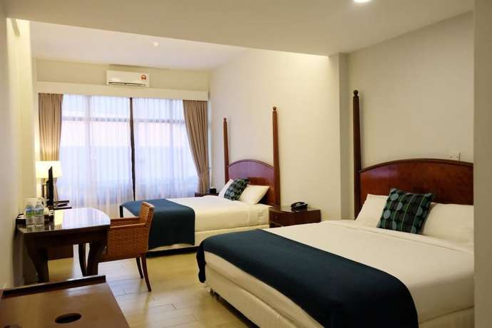 Imagen de la habitación del Hotel Adena Beach Resort. Foto 5