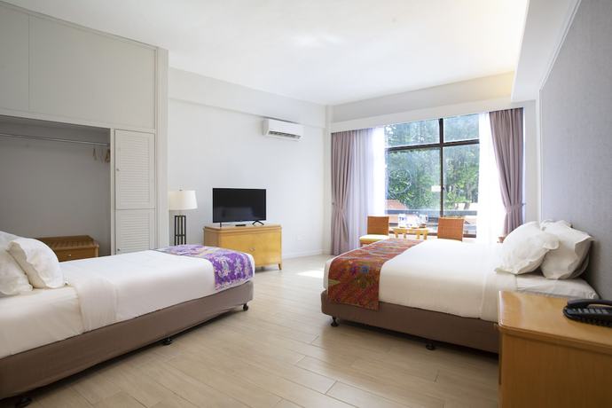 Imagen de la habitación del Hotel Adena Beach Resort. Foto 9