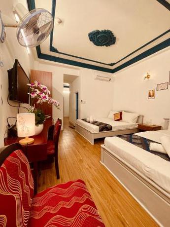 Imagen de la habitación del Hotel Adenia. Foto 16