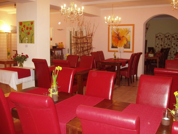 Imagen del bar/restaurante del Hotel Adenia. Foto 3