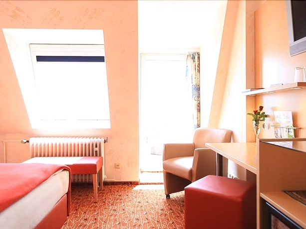 Imagen de la habitación del Hotel Adesso. Foto 7