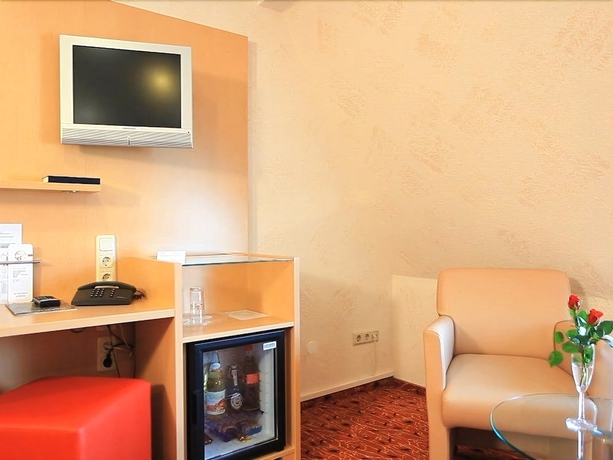 Imagen de la habitación del Hotel Adesso. Foto 13