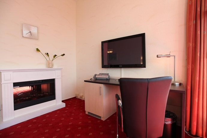 Imagen de la habitación del Hotel Adesso. Foto 15