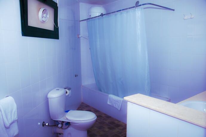 Imagen de la habitación del Hotel Adham Compound. Foto 19