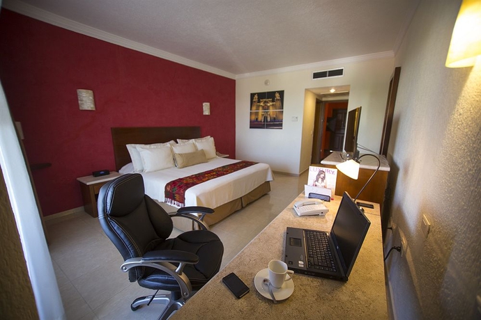 Imagen de la habitación del Hotel Adhara Hacienda Cancun. Foto 8