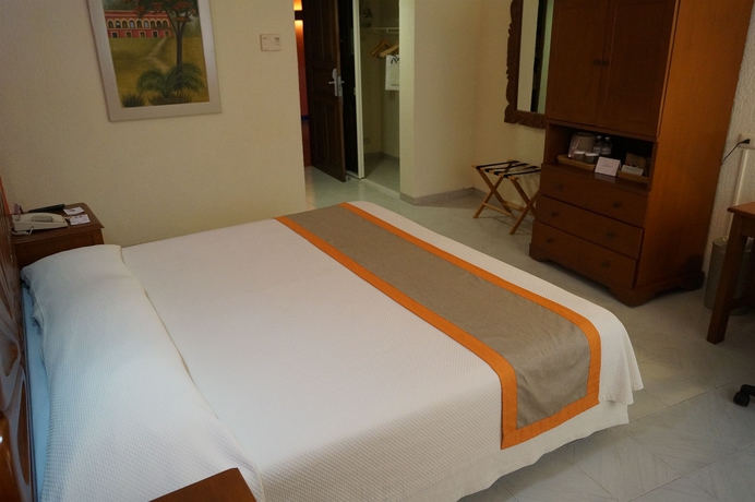 Imagen de la habitación del Hotel Adhara Hacienda Cancun. Foto 9